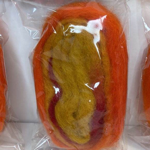 Dimensions FeltWorks Needle Felting Wool Roving Warm Orange Red Yellow 3 Packs - Picture 3 of 13